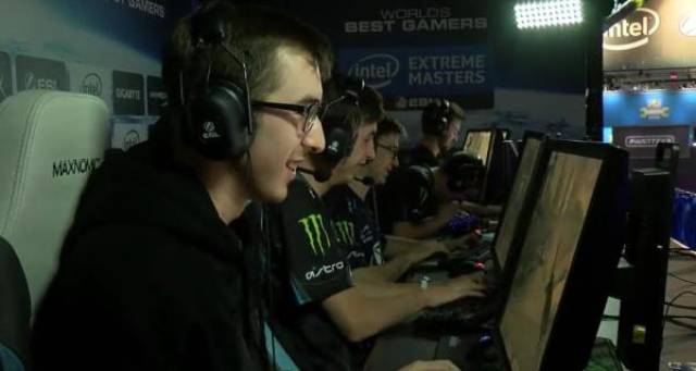 柏林联合的 柏林联合的