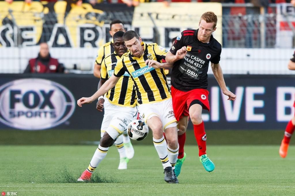 曼联在中场 曼联在中场